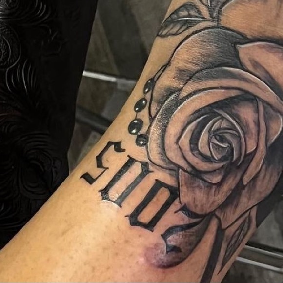 Meet your Posher, mercy - Picture 1 of 1